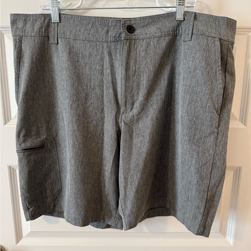 Magellan Outdoors Gray Cargo Shorts
